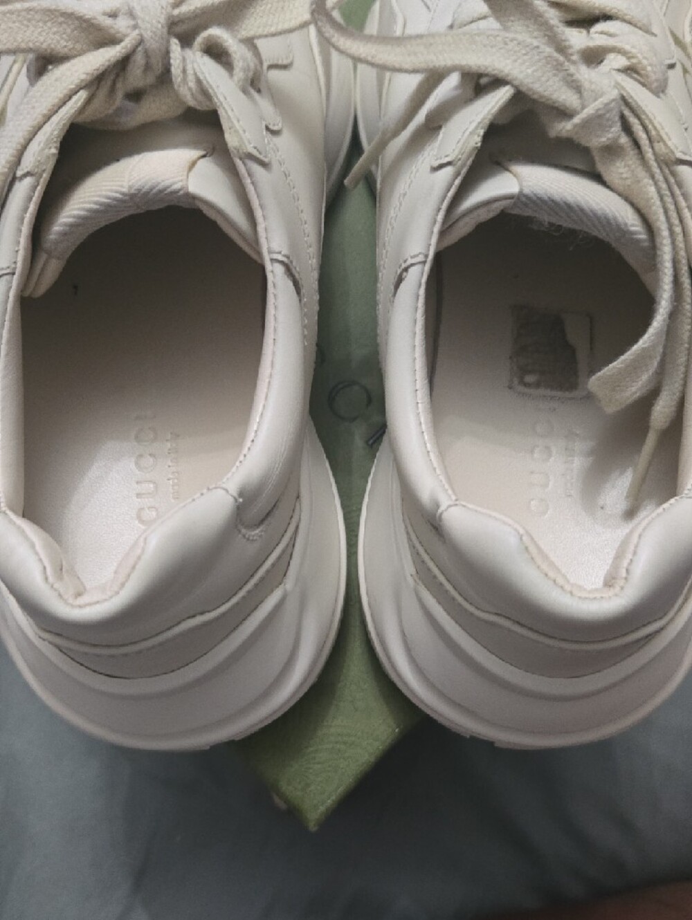 Gucci Cream Leather Sneakers with Green-Red Web - Picture 5 of 12